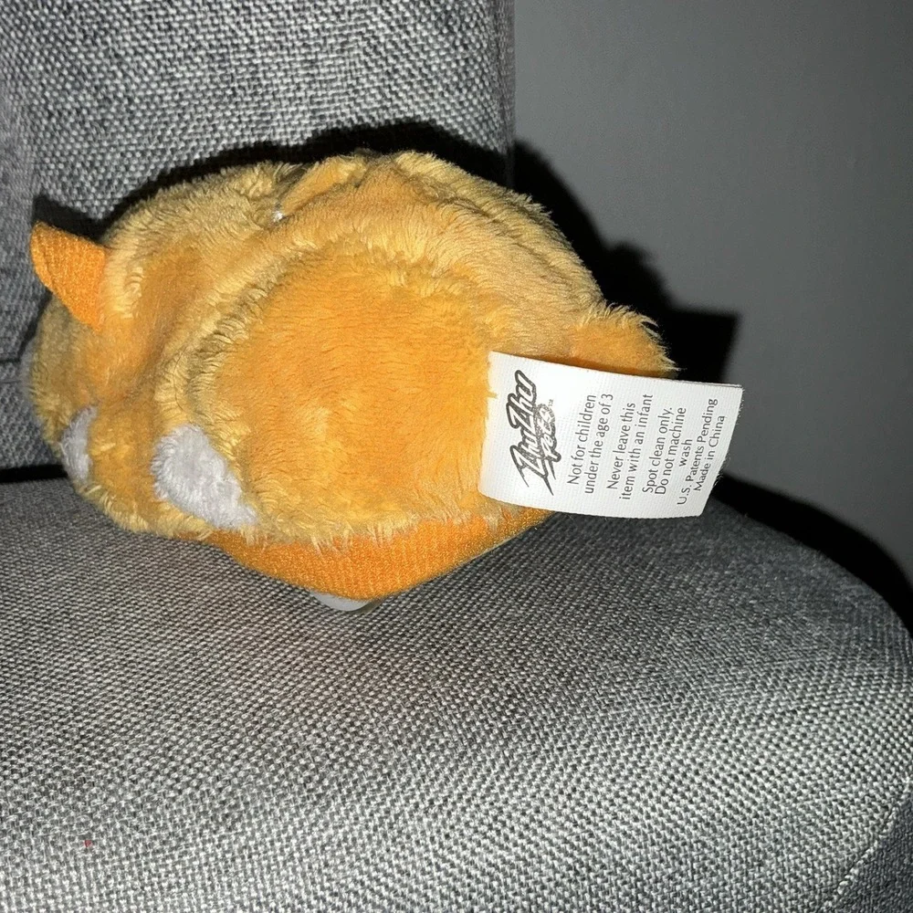 Zhu Zhu Pets Hamster Nugget Orange White 2008 Tested works Needs New Batteries‎